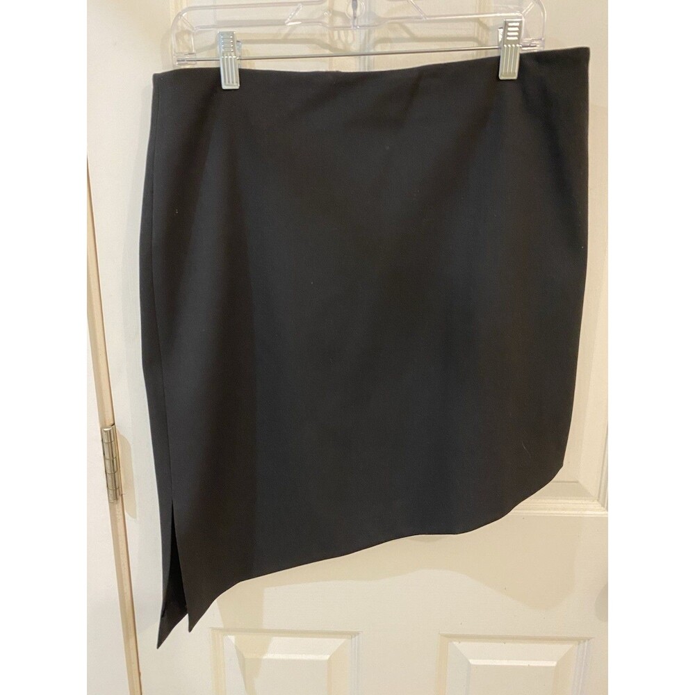 Women’s Vintage CACHE Y2K Size 12 black asymmetrical skirt Side Slit Zipper